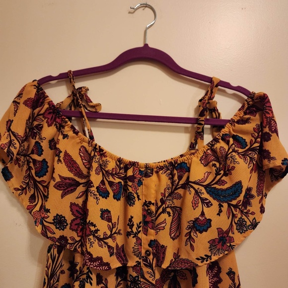 Boutique Kassia Floral Cold Shoulder Short Sleeve Blouse OX - Picture 2 of 5